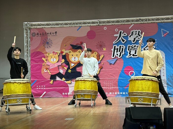 林口僑大先修大學博覽會圖片